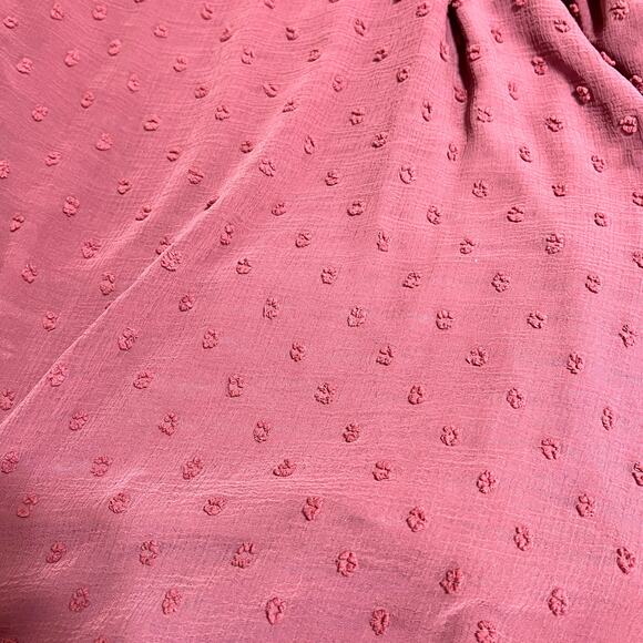 Beacon Apparel SMALL Shiloh Clipdot Blouse - Stitch Fix Embroider Dot Tab Sleeve - Picture 7 of 12